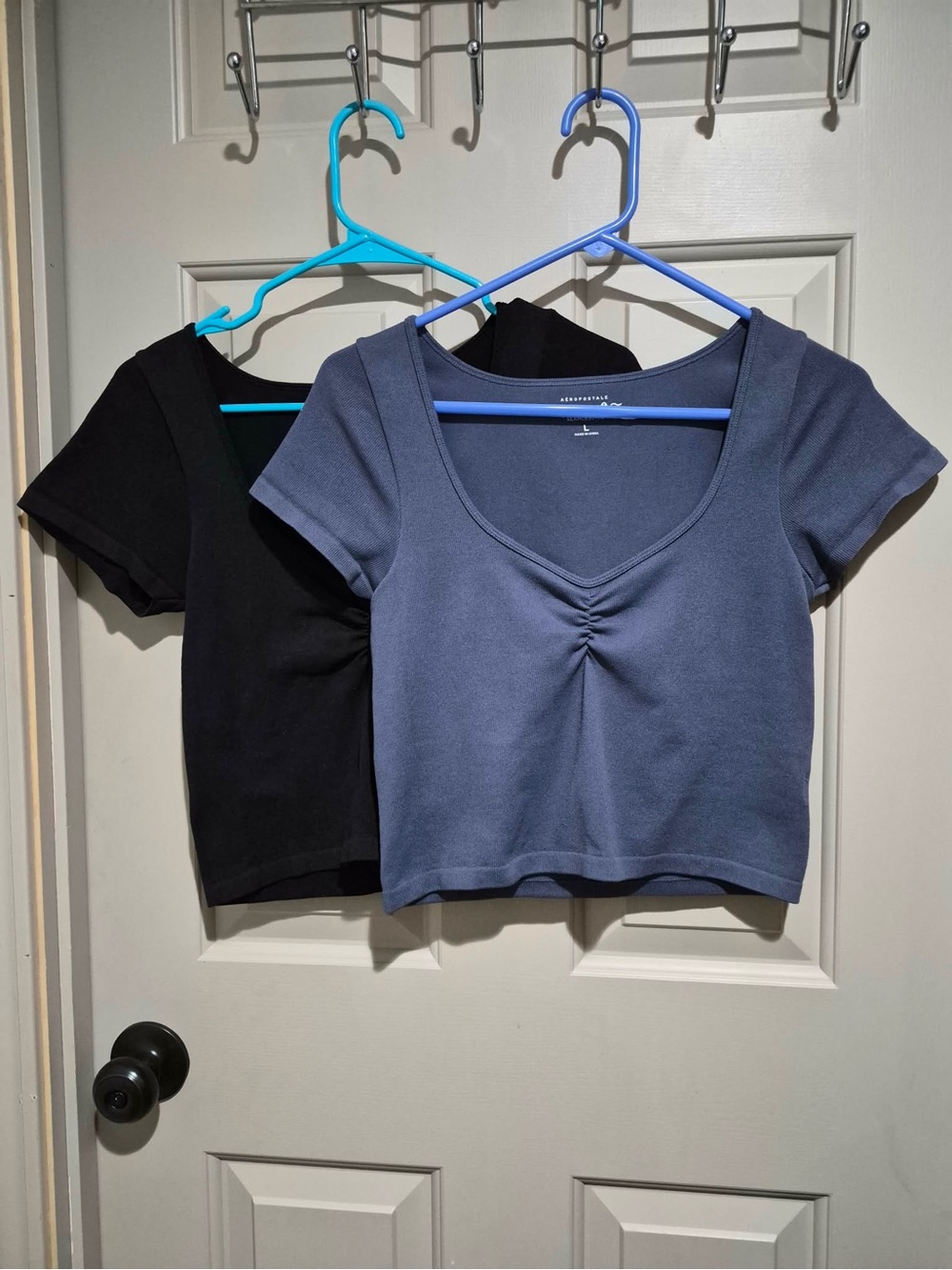 Aeropostale Buttery Soft Blue/Black Ruched Scoop Neck Cropped Top Set